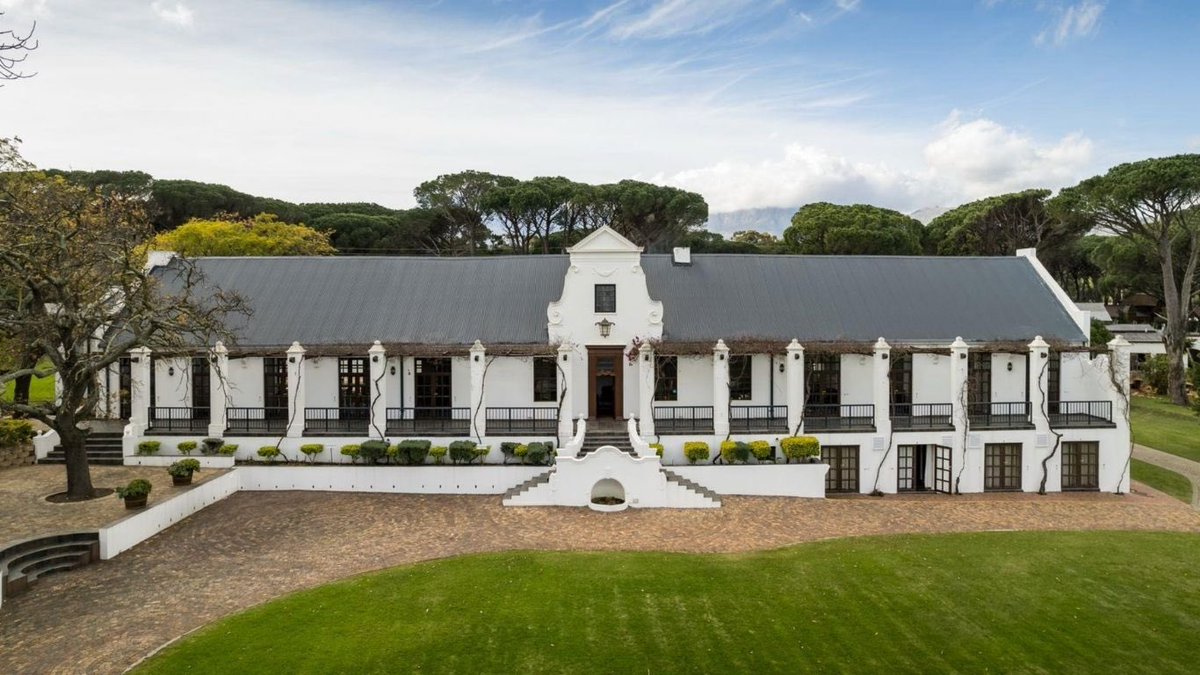 Football Stage tweet media