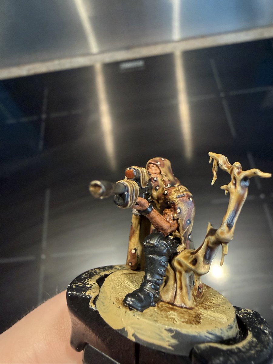 BushWookie1's tweet photo. Been sat on these guys for awhile but finally completed my Gaunt’s Ghosts

#warhammer40k #ImperialGuard #AstraMilitarum https://t.co/dZydALSbnz