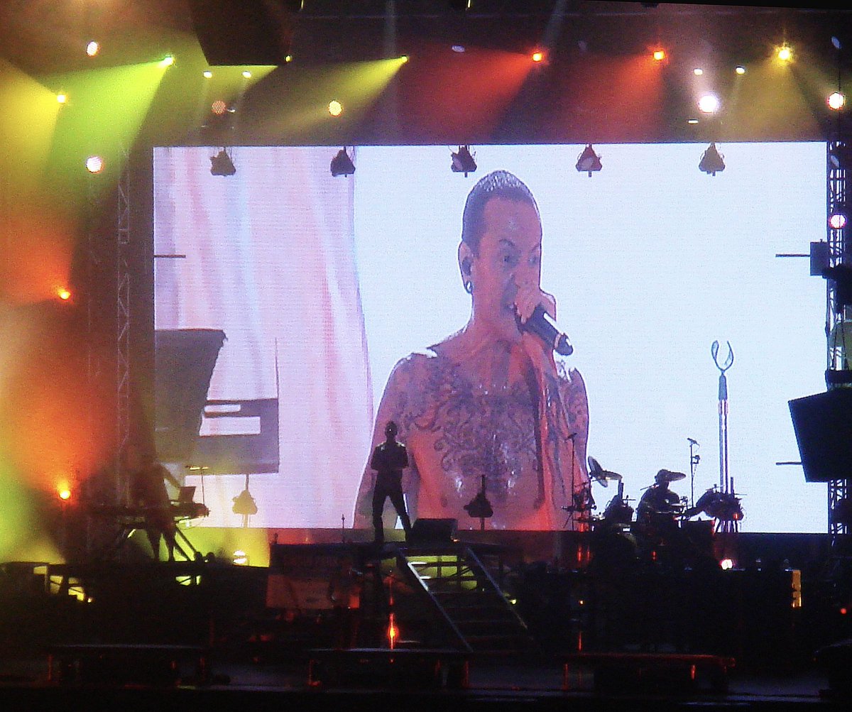 Ксенiя Аннюк tweet media