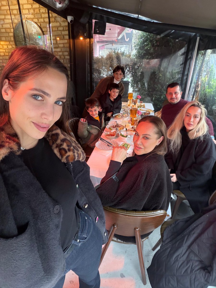 Hulya Avsar tweet media