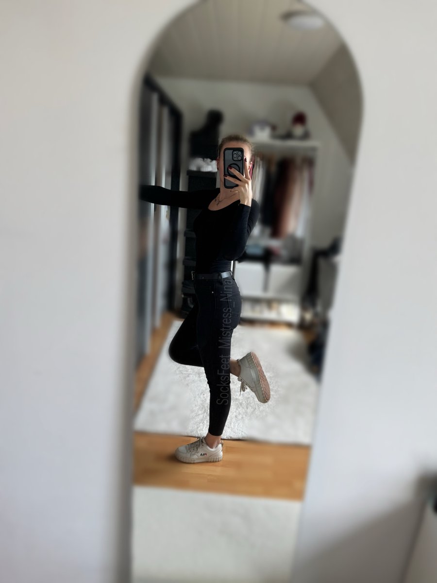 SFMistress_Nina's tweet photo. Good morning…
Tell me—are you curious how my socks will look tonight? 👀🧦 https://t.co/OwsShOpqvo