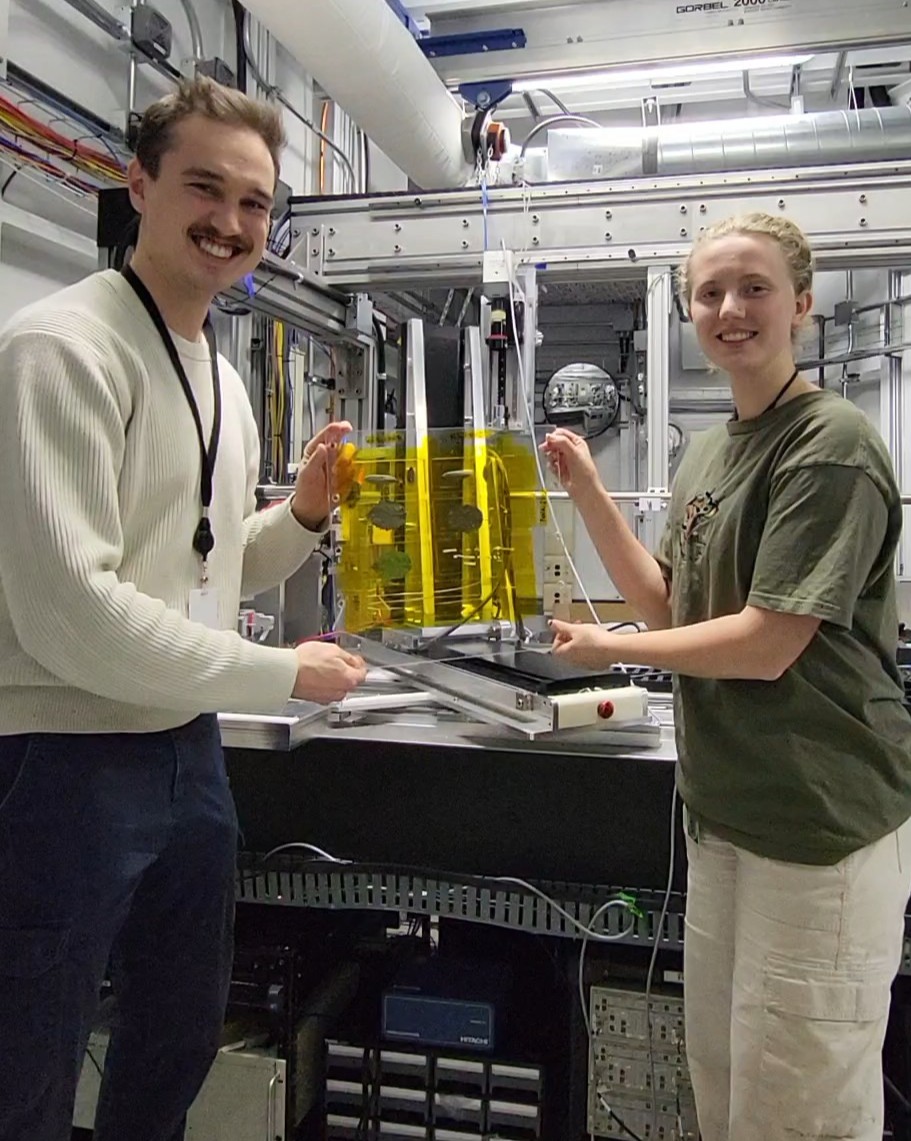 CanadianLightSource tweet media