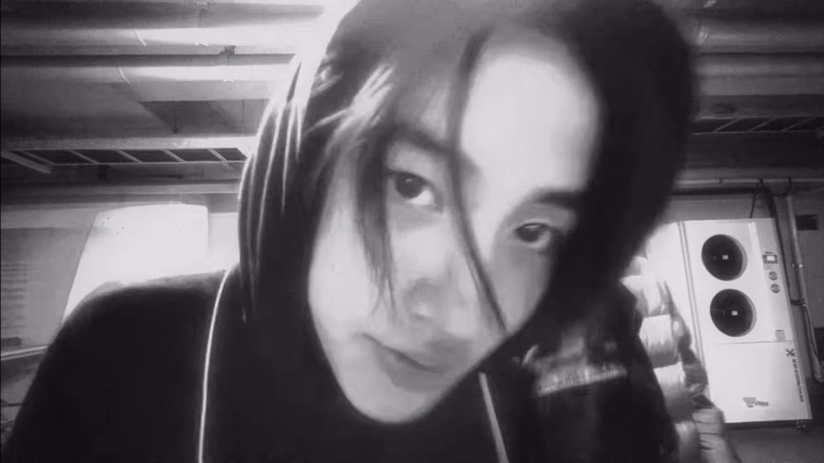 Base umum bisa follow @cornerfess tweet media