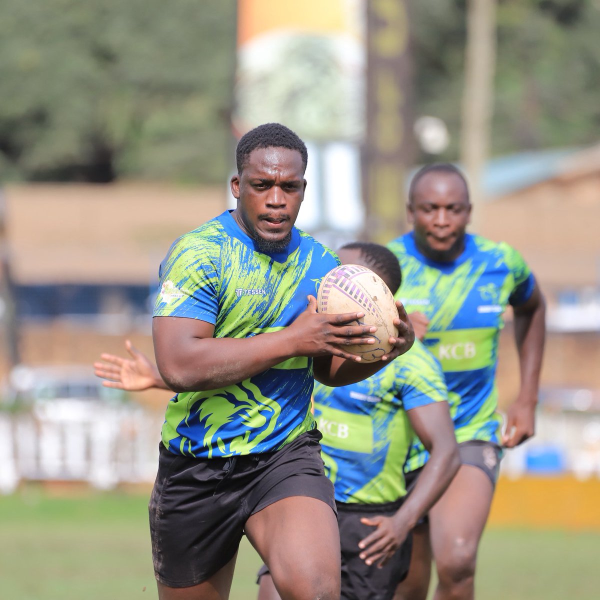 kcbrugby's tweet image. The captain’s run is done and dusted here at Kyadondo Rugby Club. The energy is high, and the boys are ready for the task ahead.

#RugbyKe #believe #commitment #lionheartedrugby