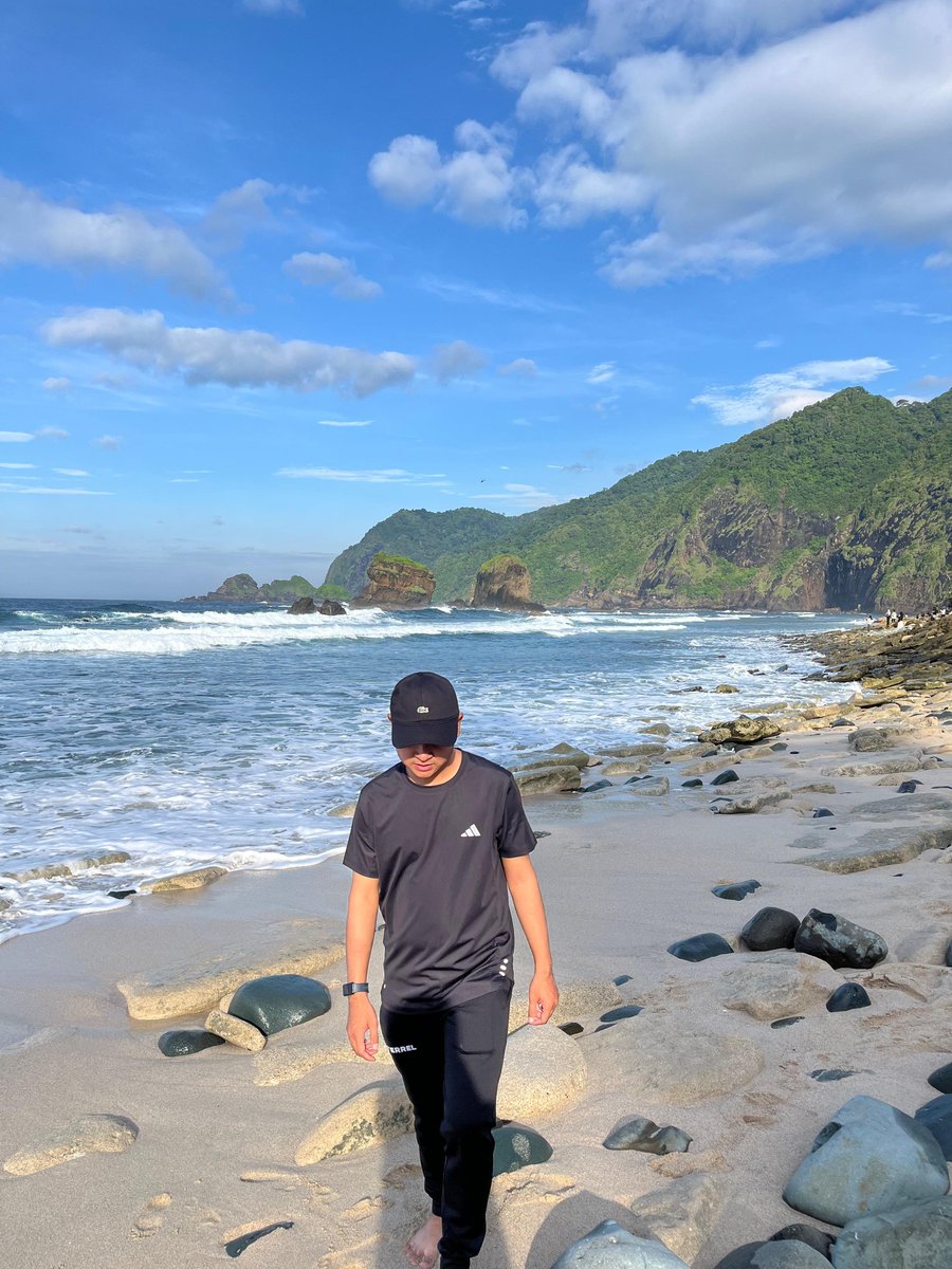 ruudii_h's tweet photo. Yang main ke Jember jangan lupa mampir ke pantai Papuma . #Jember #Papuma #Jawatimur https://t.co/oTxZsmeBa1