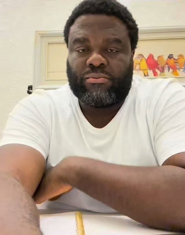 VERYDARKMAN tweet media