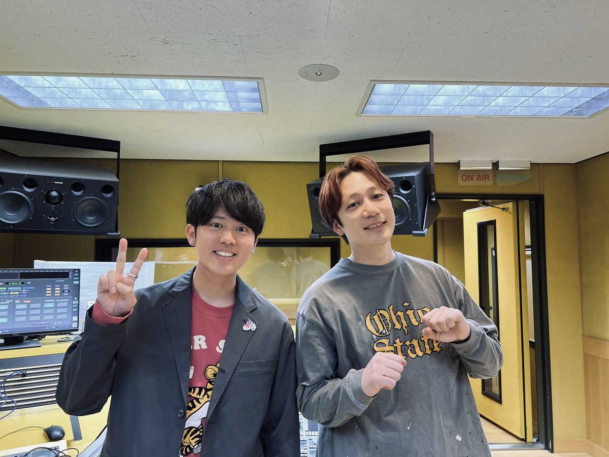 FM802 tweet media