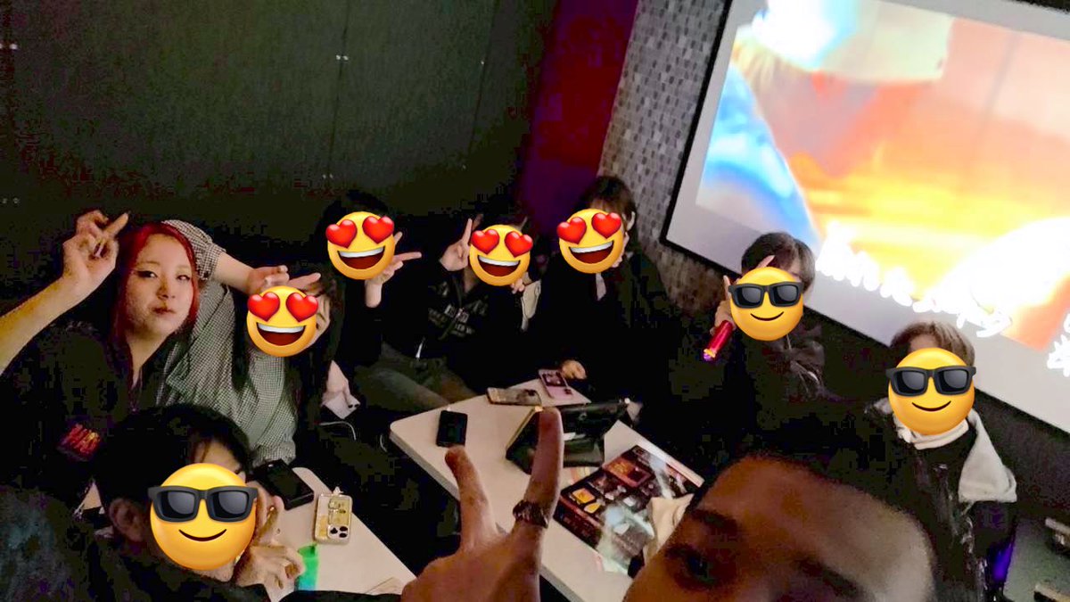jnpkun's tweet photo. HONEYsオフ会 クラブからのビッグエコー
楽しすぎて 陽キャ化 プリ撮ったww
#bigecho_jp #HANA https://t.co/wto0O7PRJT
