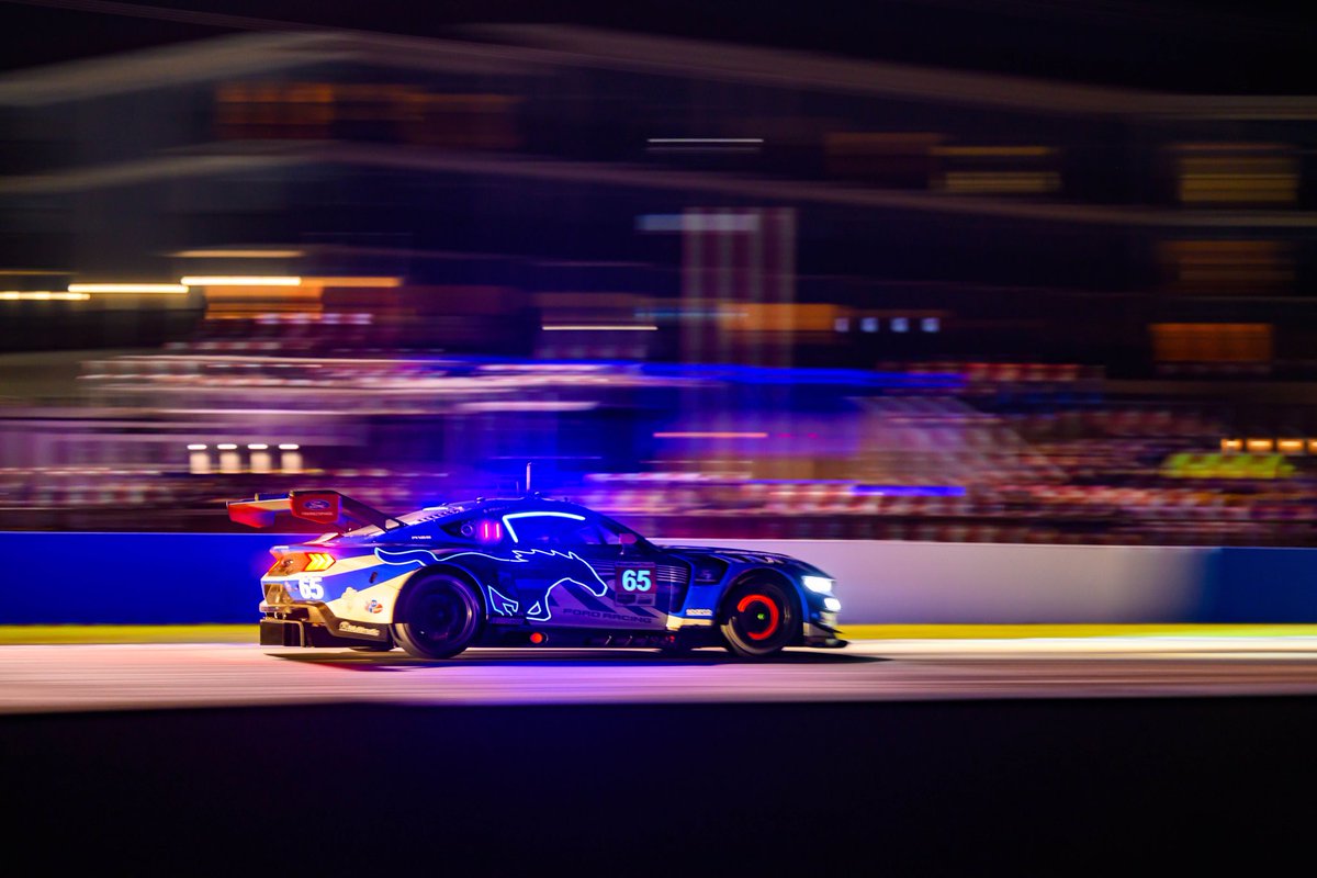 FordRacing's tweet photo. Sebring after dark https://t.co/okrMDIgWO6