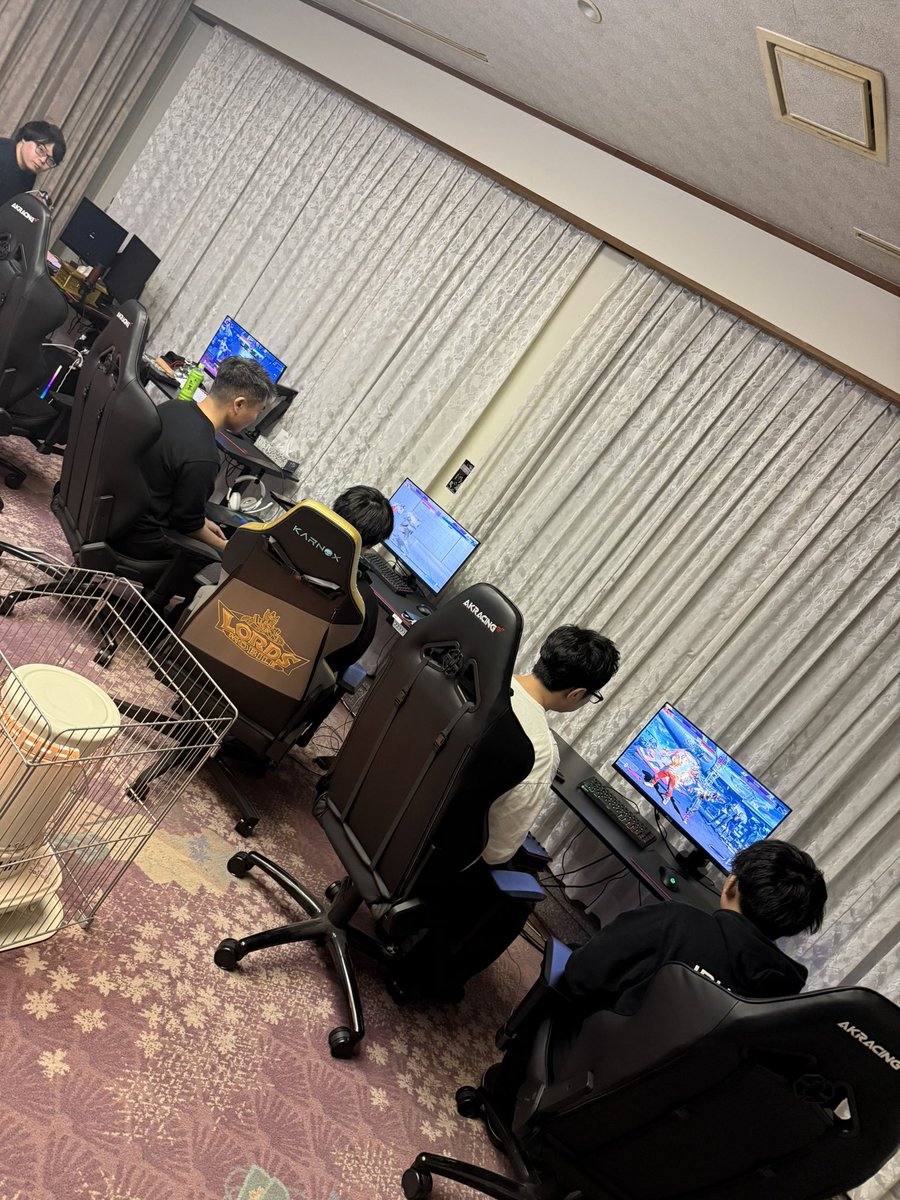 歌広場 淳 tweet media