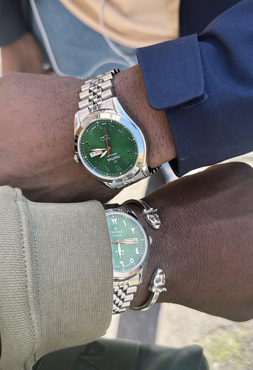 La Dictature. tweet media