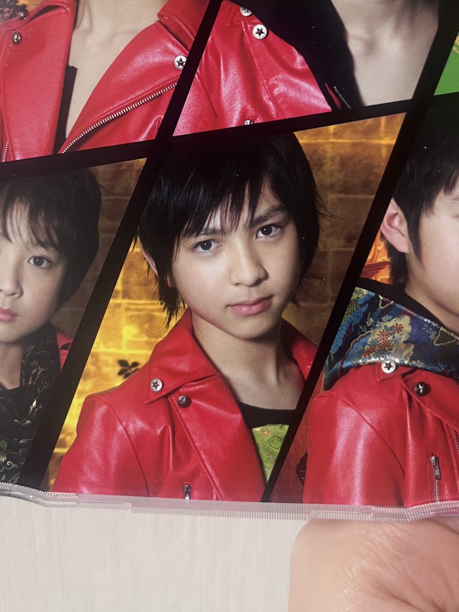 tan___p_q___'s tweet photo. 実家で見つけた
M!LKになる前の大切子どもたち

(仁人→仁人→太智→仁人(と彪我くん))

#MILk 
#さくらしめじ https://t.co/zuQMqkM1St