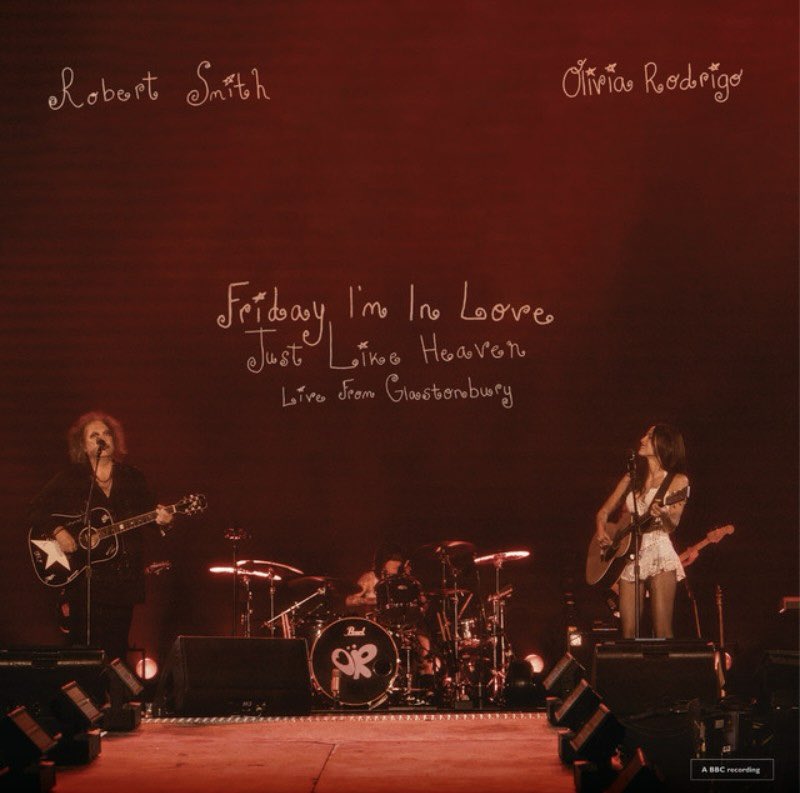 evelyn 𓏲ּ𝄢 tweet media