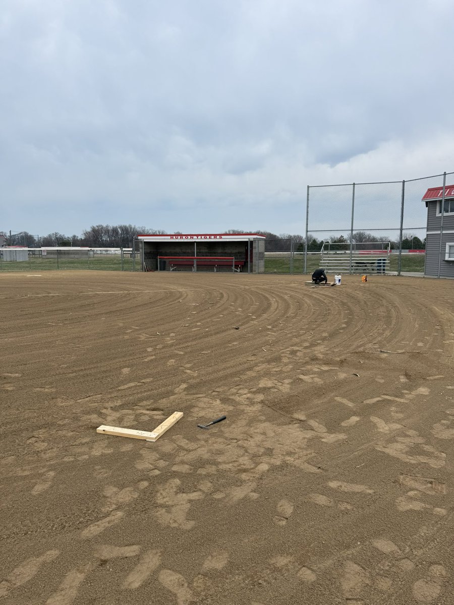 Huron Athletics and Activities tweet media