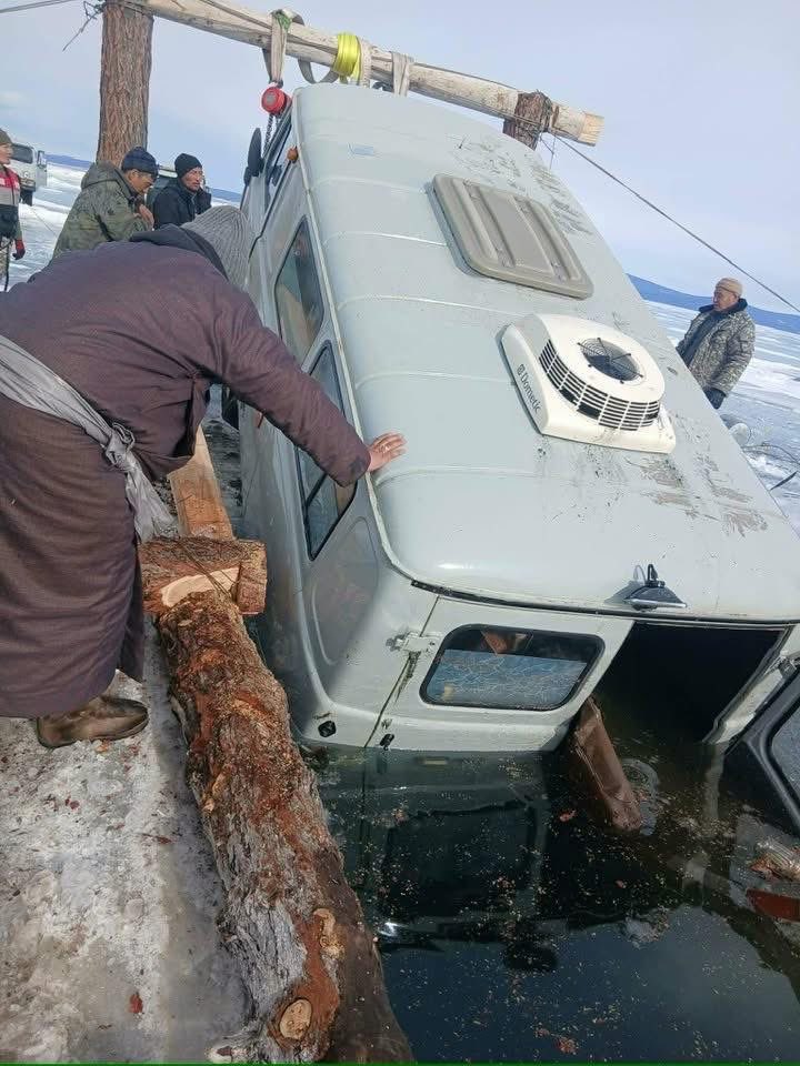 Зэлмэ.А tweet media