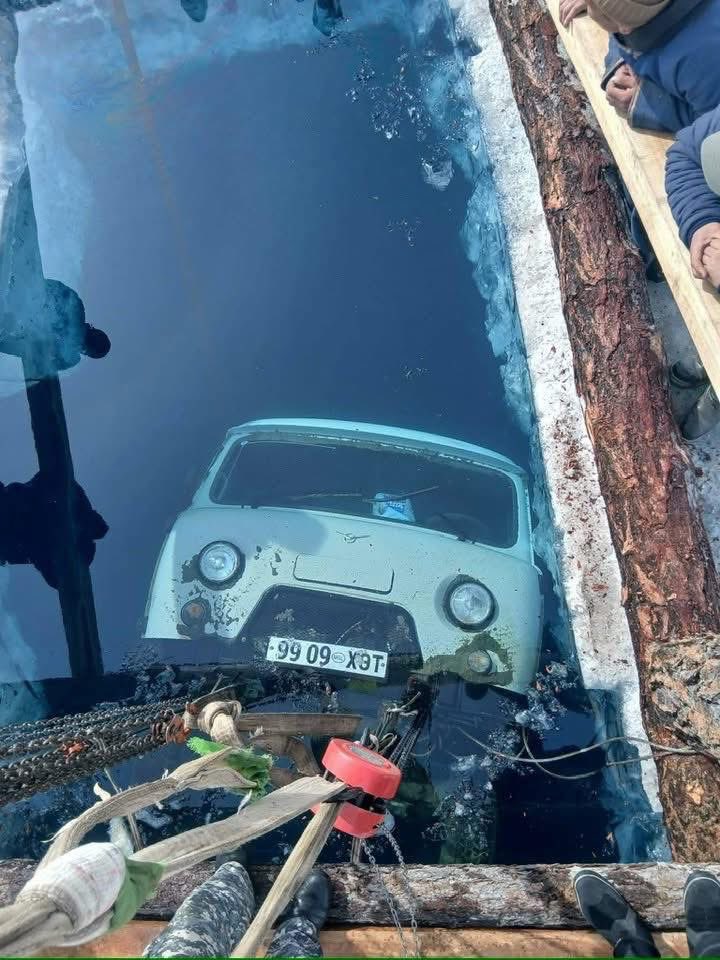 Зэлмэ.А tweet media