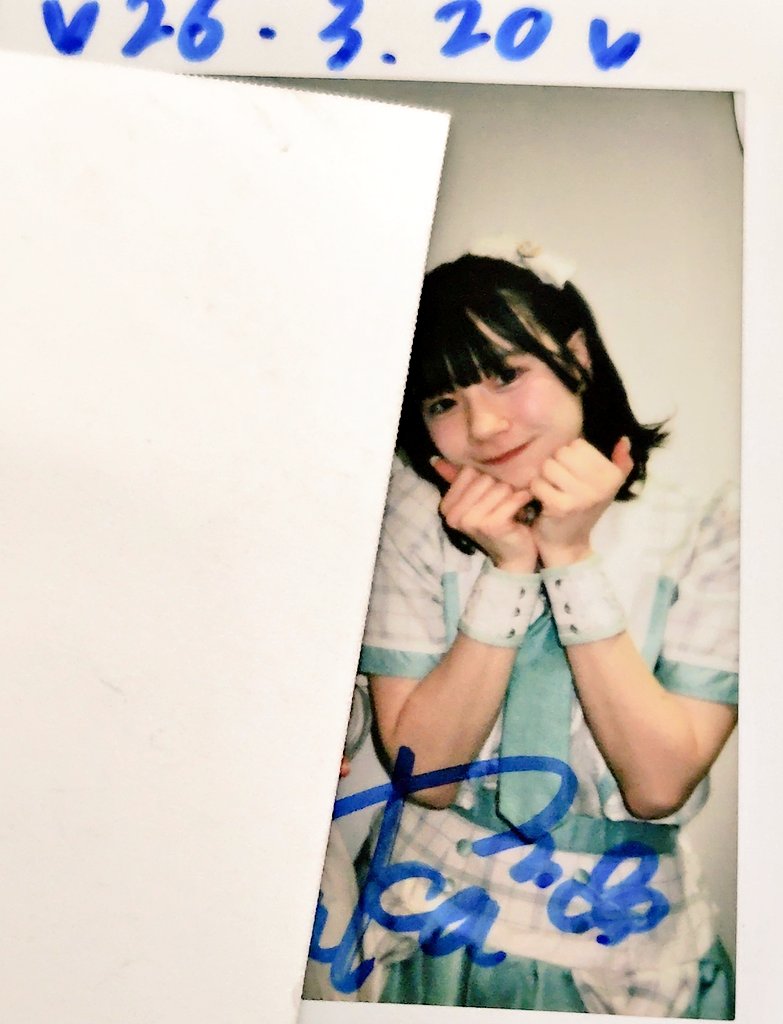 ZUTTOMOTTO
最近ちょくちょく見れています
曲の種類が多くていいですね。毎回聞いたことない曲が聴けるってのも良いものです。段々好きな曲が増えていったらいいですね😄
🟦誕生日おめでとうございました！ライブ中フロアの観客のことをよく見てくれていて嬉しいです！
#わかとのほんわか時間