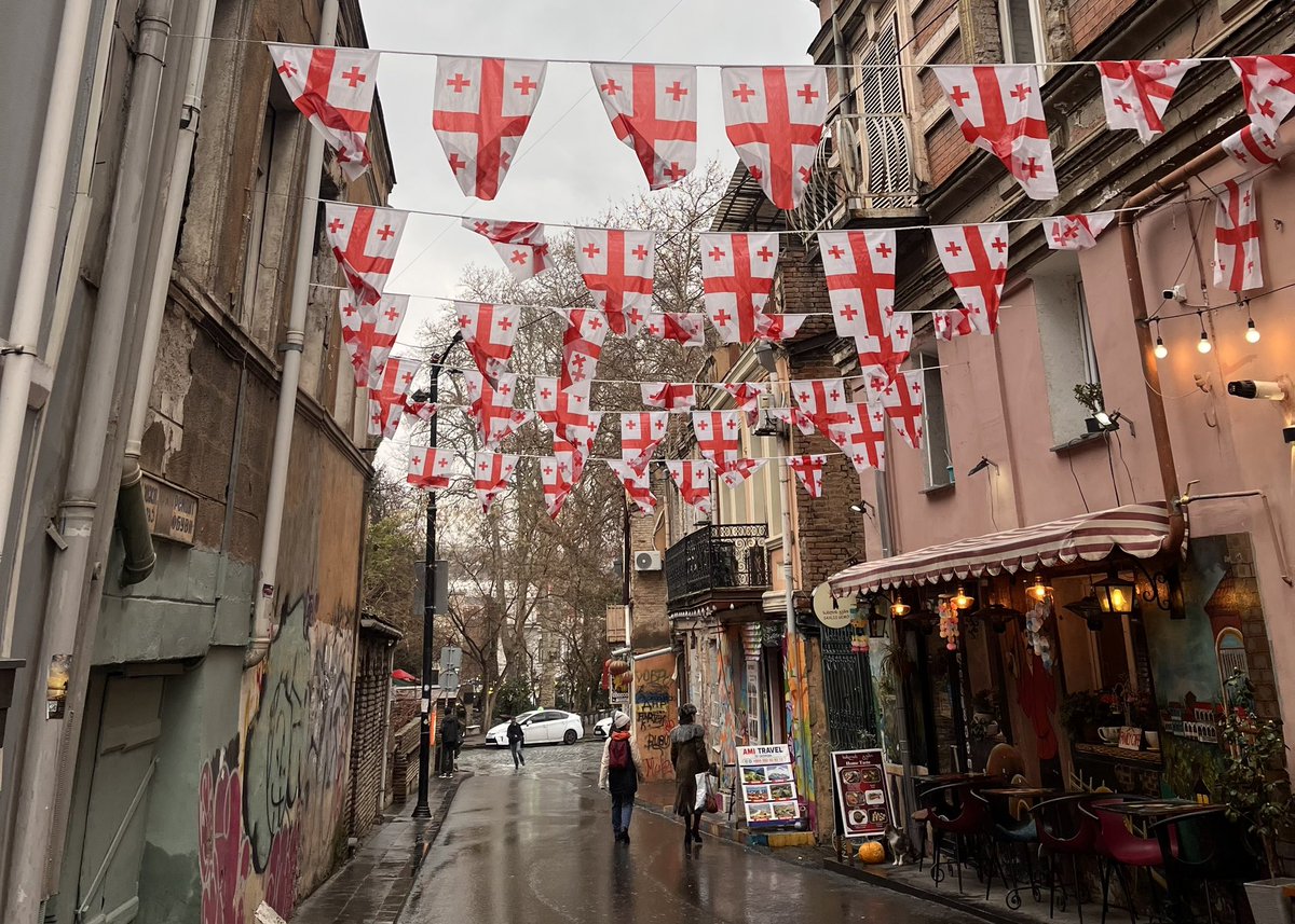 flâneuse tweet media