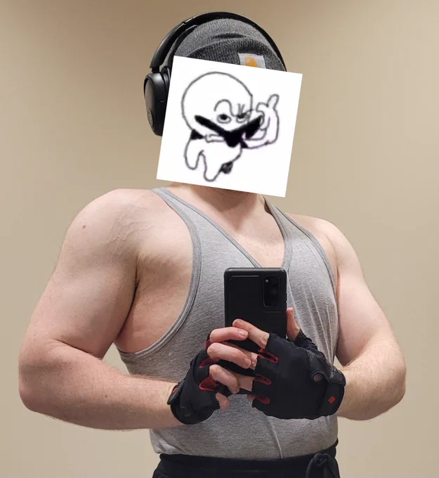Fleshpost alert gym report!!!! Gym!!!! I enjoy it, even though i had 5 hours of slep.