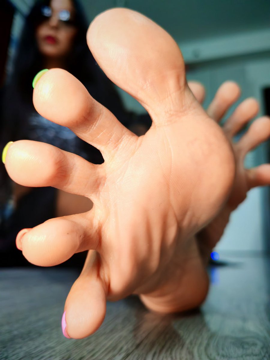 Dark Goddess Lilith tweet media