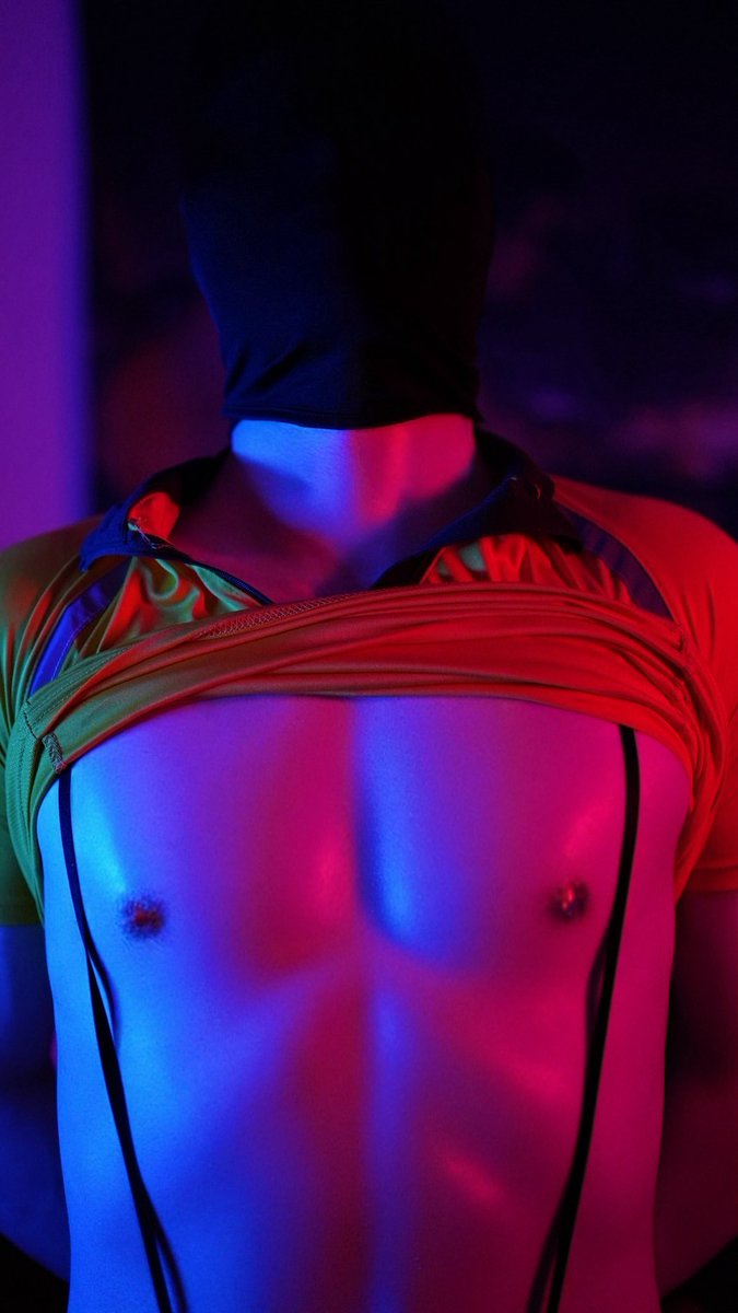 Suit chen tweet media