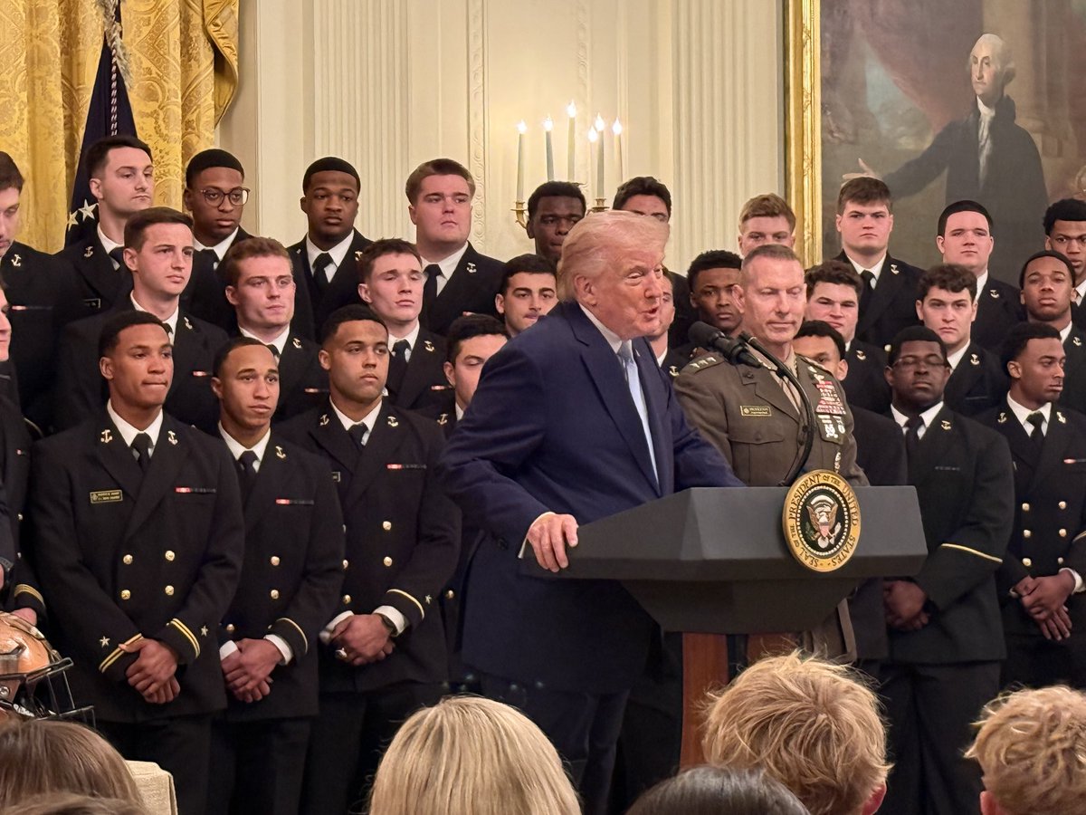 Mark Meredith tweet media