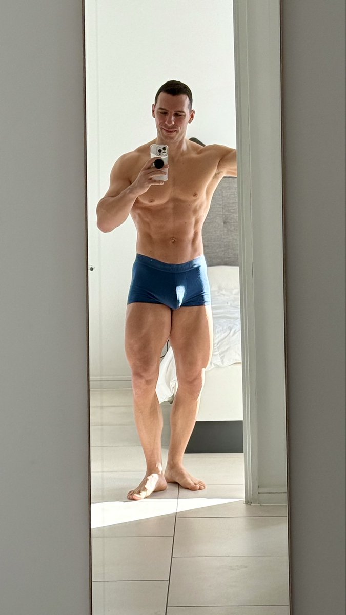 olmodelo tweet media