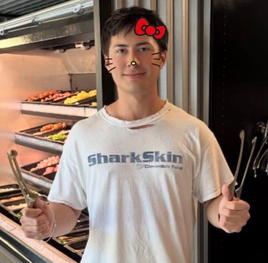 Meli🍇 tweet media