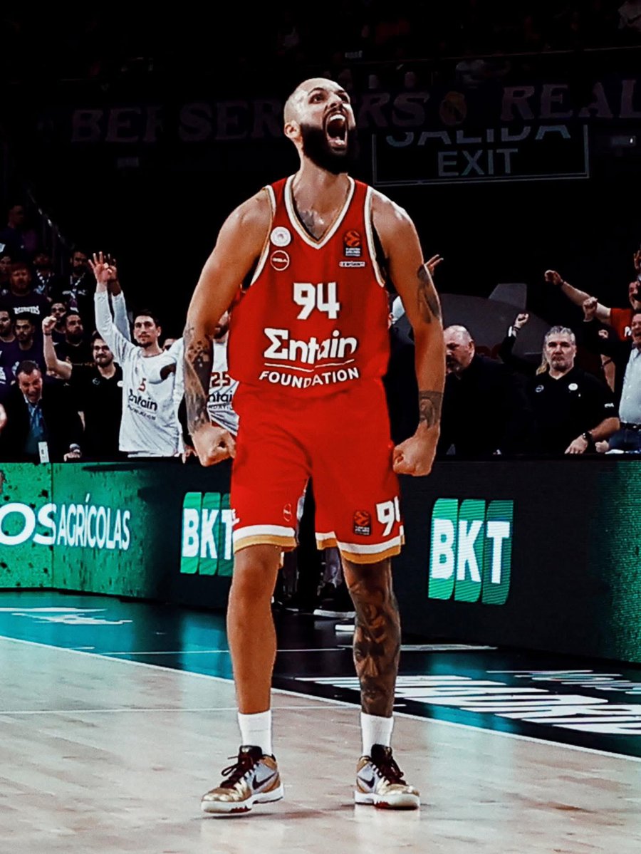 2future4u tweet media