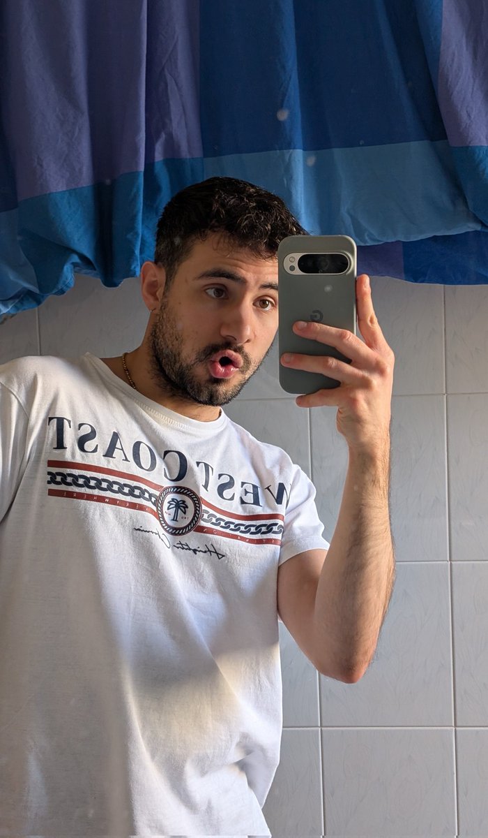 sempre molto io tweet media