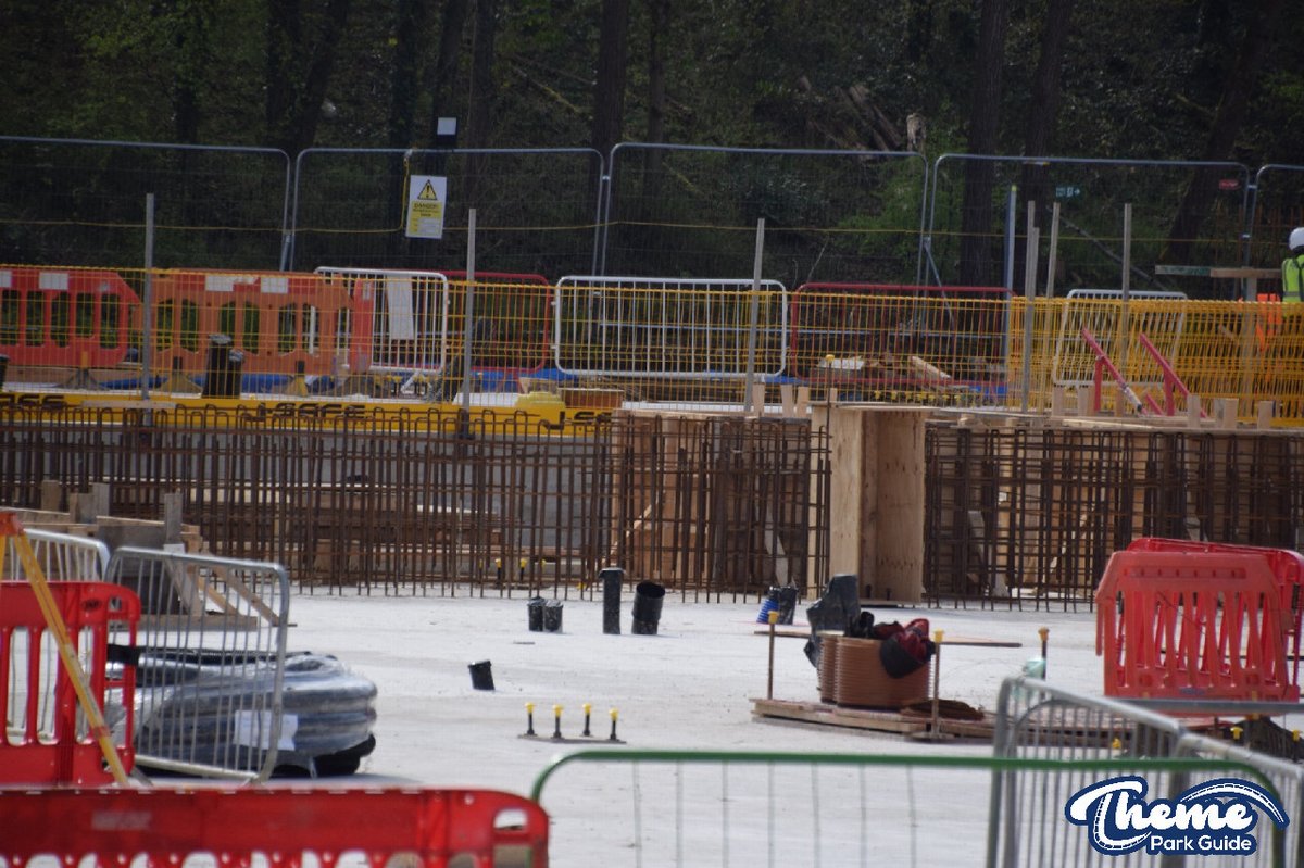 Theme Park Guide tweet media