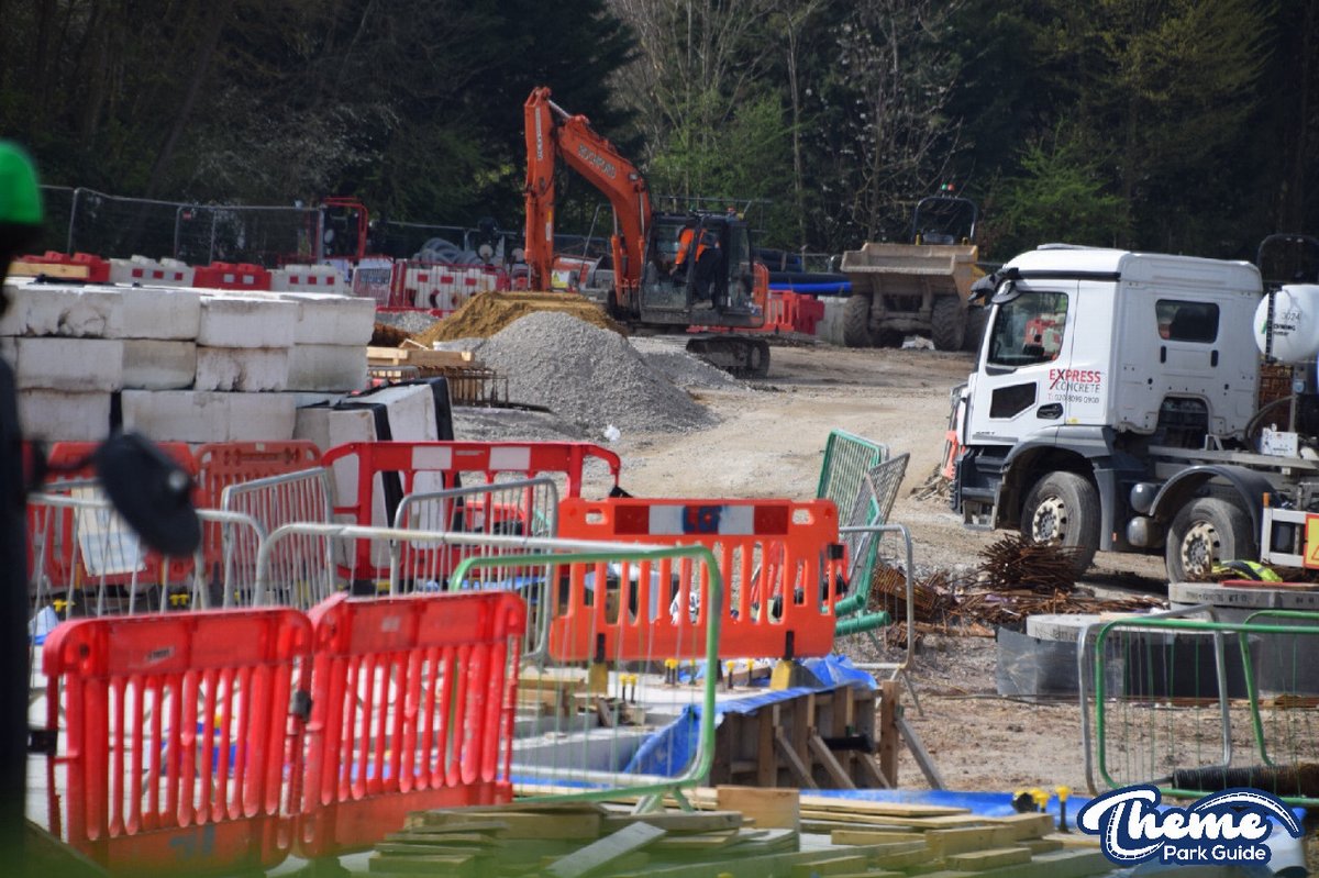 Theme Park Guide tweet media