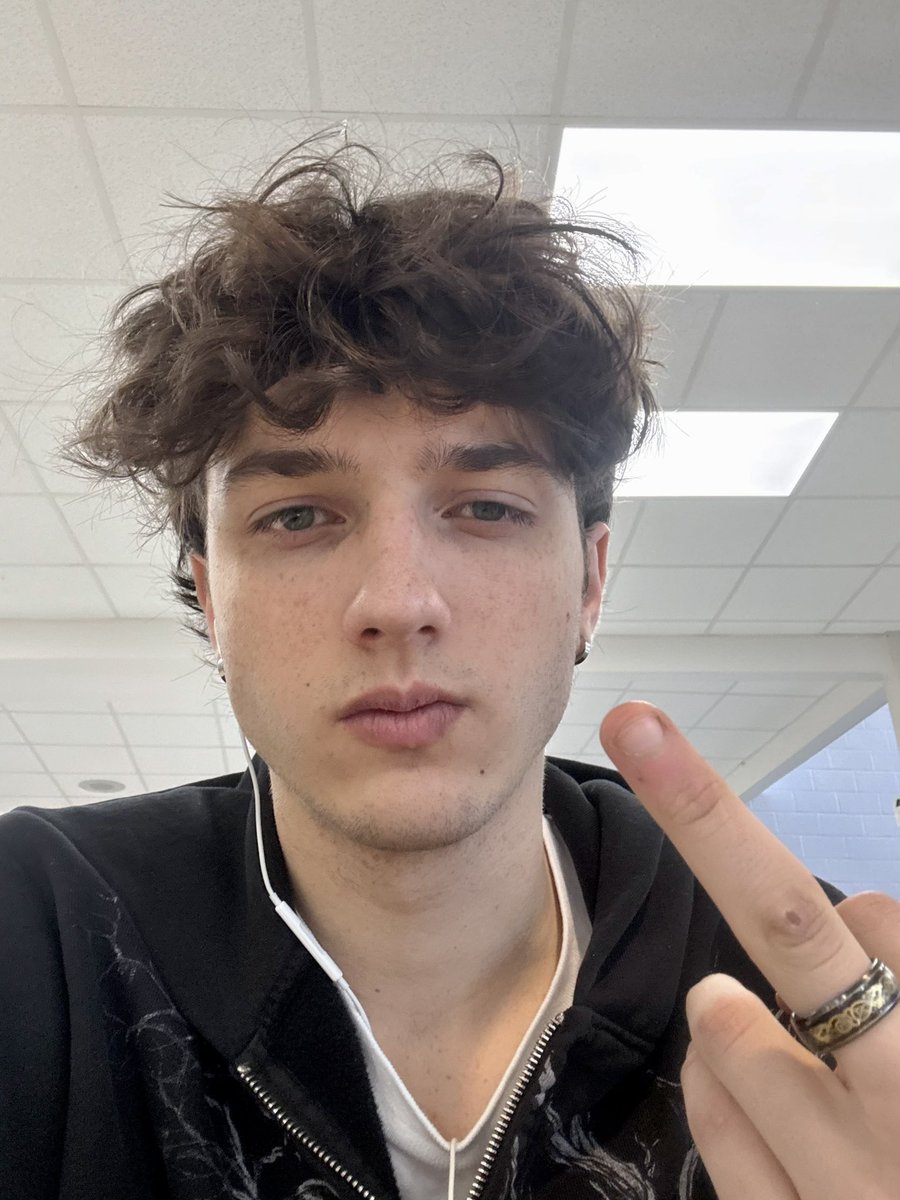 Tony Mazzetti tweet media