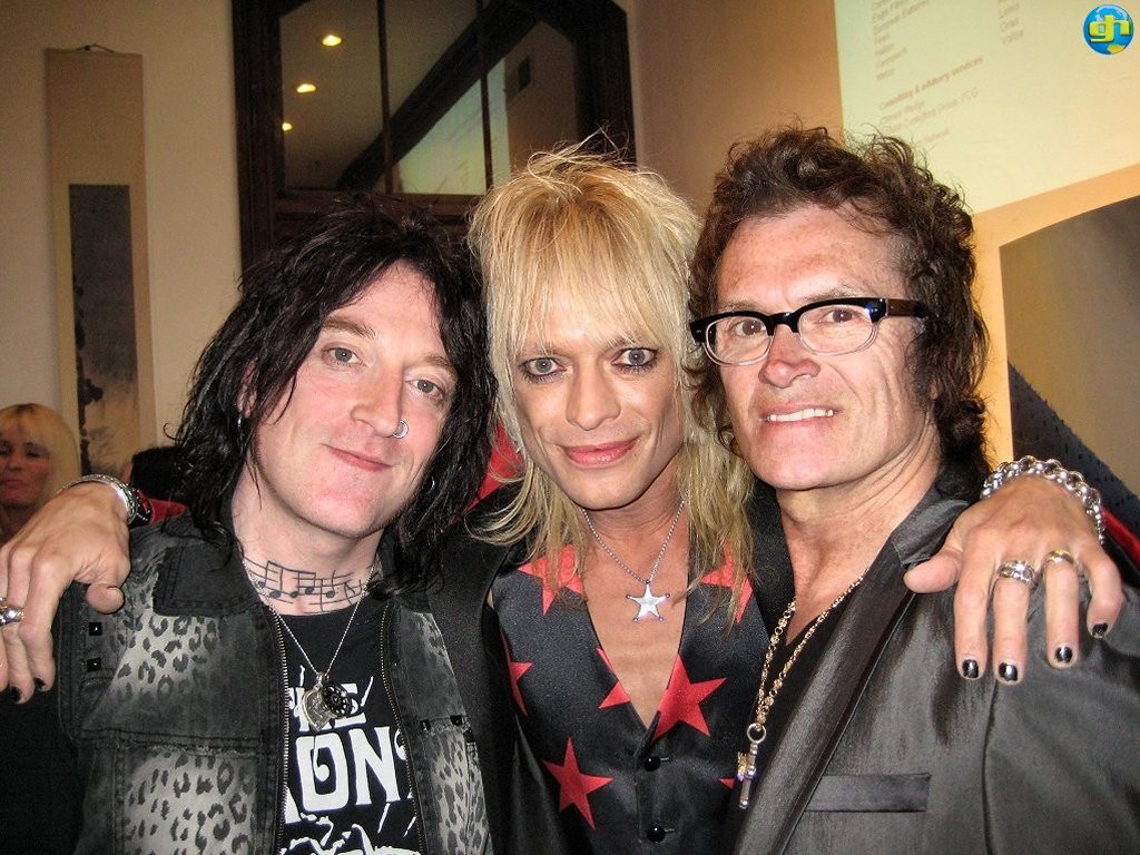 Coast To Coast tweet media