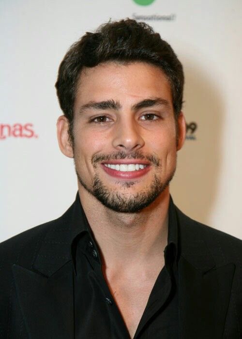 T A Y 🇧🇷 tweet media