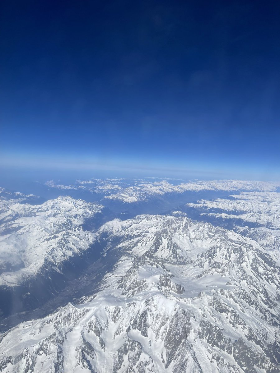 A 38.000 ft. ✈️ tweet media