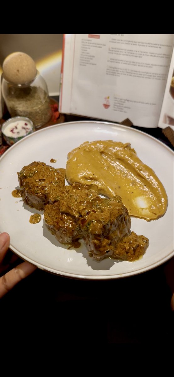 Morena 🌹 tweet media