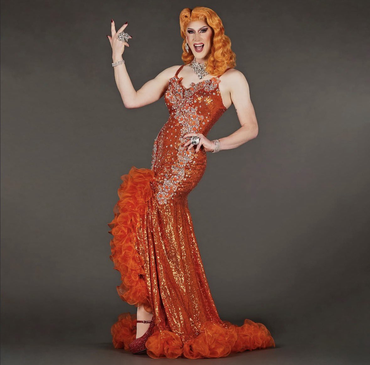 Drag Crave tweet media