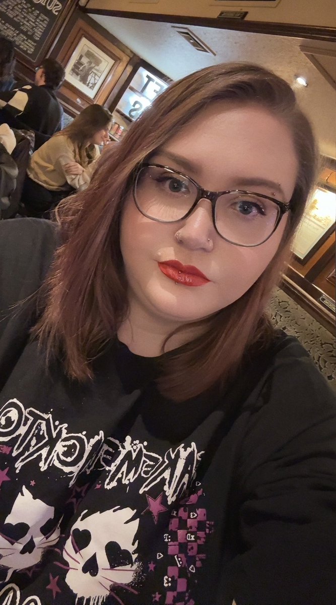 leish ⁷ ⸆⸉ tweet media