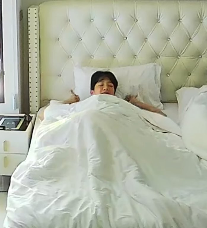 n🪽ྀི tweet media