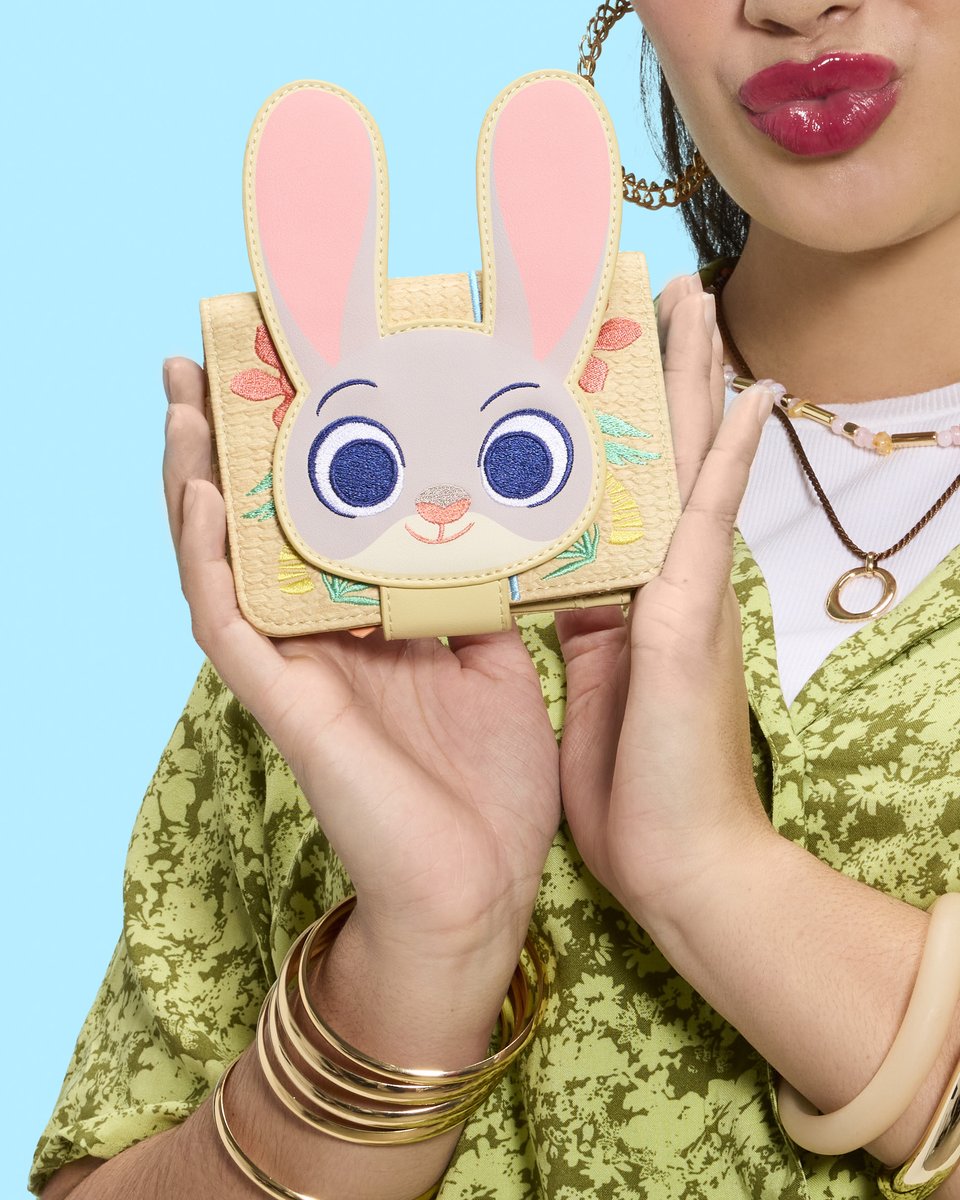 Loungefly tweet media