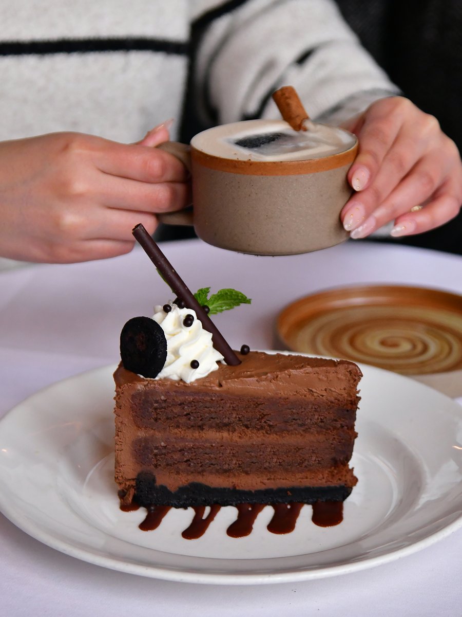 Del Frisco's tweet media