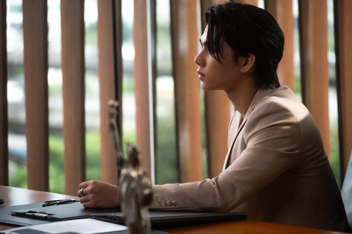 _Hello.98 tweet media