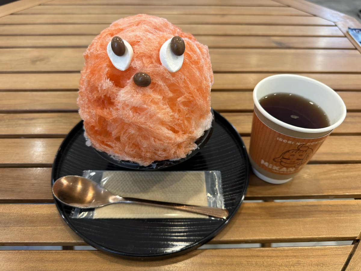 nao302500's tweet photo. 今年のアヘエビとエビビスクスープとフルーツぜんざい
ビスクスープは結構濃厚なスープでいい感じだった。
ぜんざいはフルーツが大量で満足だった
 #ばくたんレストラン https://t.co/BsJFRlzmD2