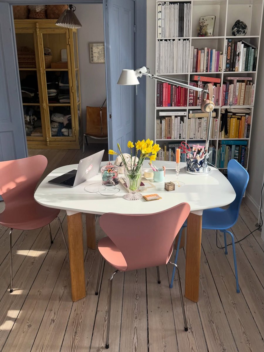 interiorstellar tweet media