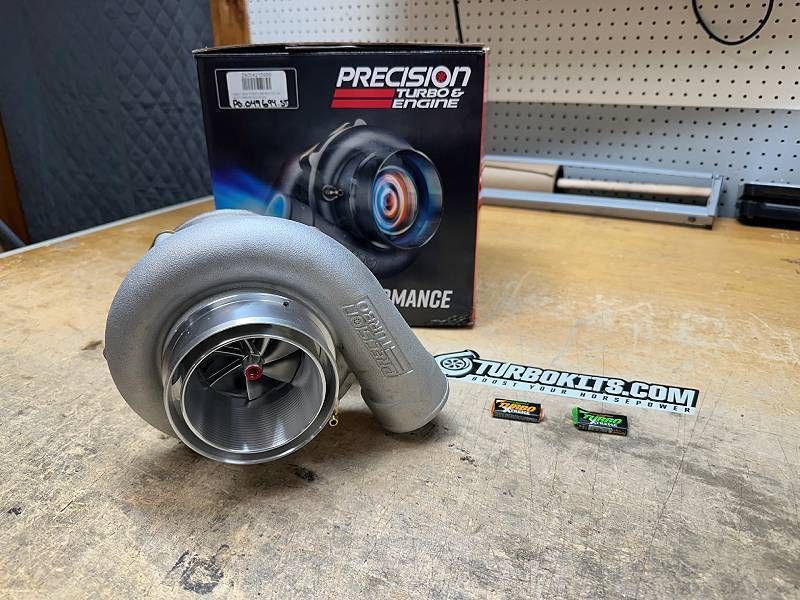 Here is a Precision 6870 Next Gen turbo. Really just the perfect 1000HP turbo, fast spool and easy 1000HP with capability up to 1200 all in a nice compact package that can fit any build! This one also sporting the T51R mod. turbokits.com/precision-next…
