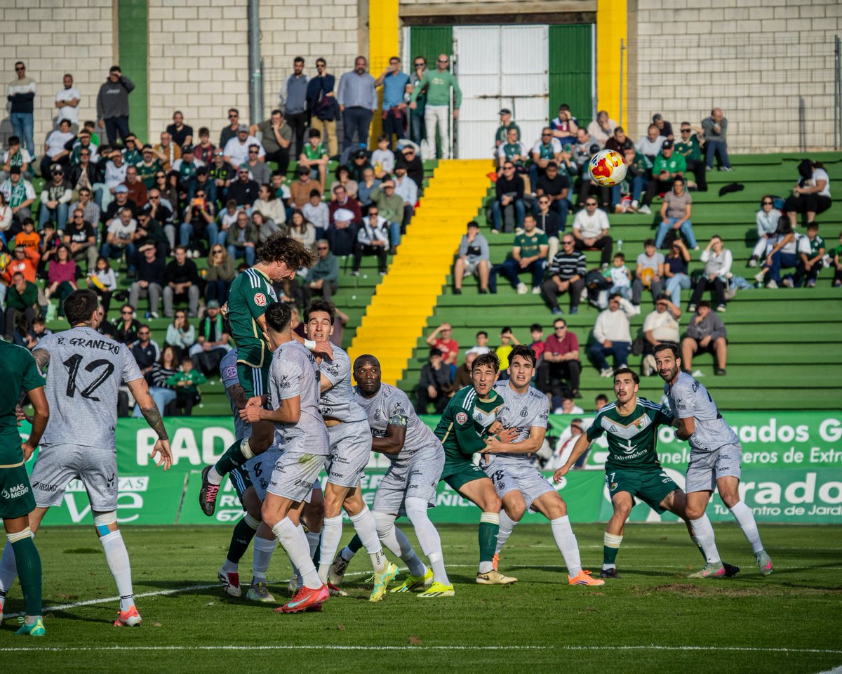 La Voz del Decano 🟢⚪ tweet media