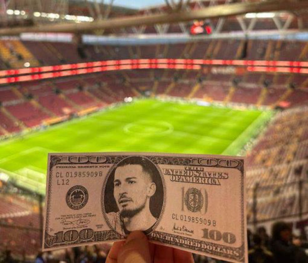 galatasaray maçında dolar fırlatılacaktır satın almak isteyen taraftarlarımız dmde ulaşabilir