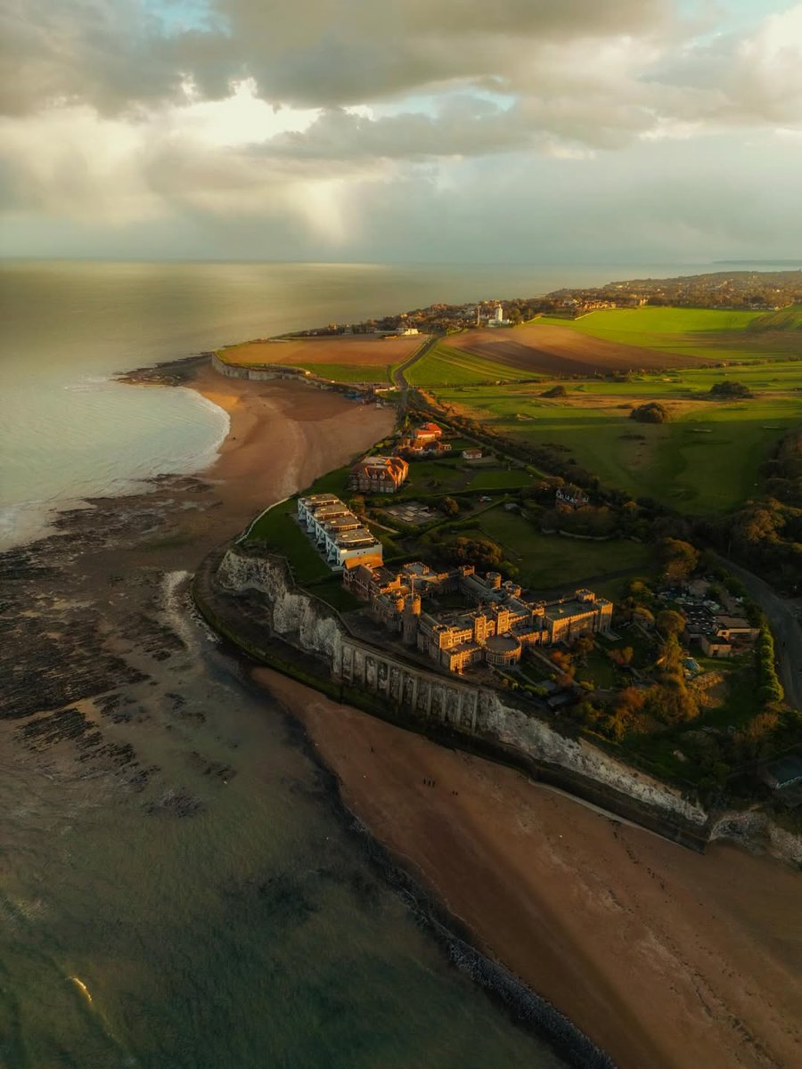 CommunityAd Ltd tweet media