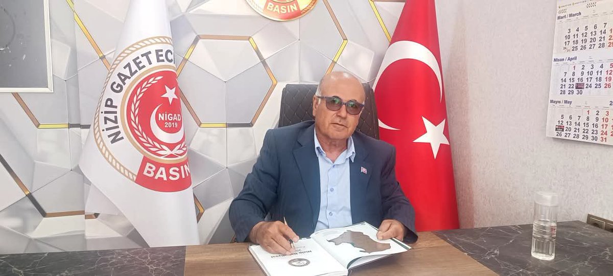 Mustafa53990606's tweet photo. Bu mübarek günlerde sevdiklerinizle birlikte sağlık, huzur ve mutluluk dolu anlar geçirmenizi dilerim.
Toplum olarak birlik ve beraberliğimizi güçlendirecek, yardımlaşma ve dayanışma duygularımızı pekiştirecek bir bayram olsun.

Mustafa Şimşek
Gazeteci – Yazar https://t.co/psUt3i1Uzz